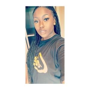 Meet your Posher, Justine